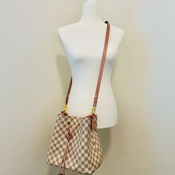 Checkered Designer Bucket Bag - Pink and Gray - Picture 3 of 6